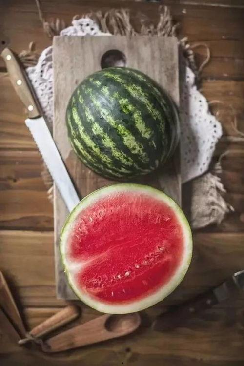 吃梨瓜的季节到了,梨瓜飘香——尽享丰收美味之旅”